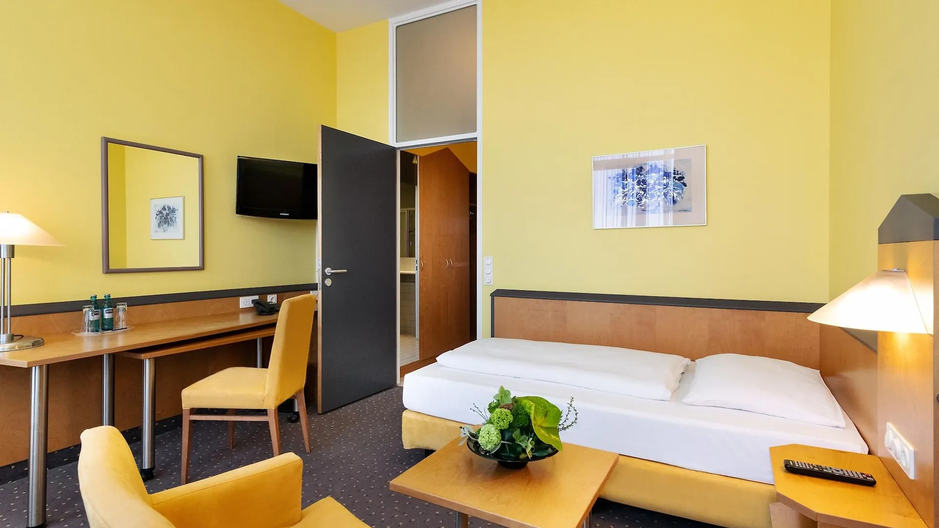 Plaza Hotel&Living Frankfurt Francoforte sul Meno